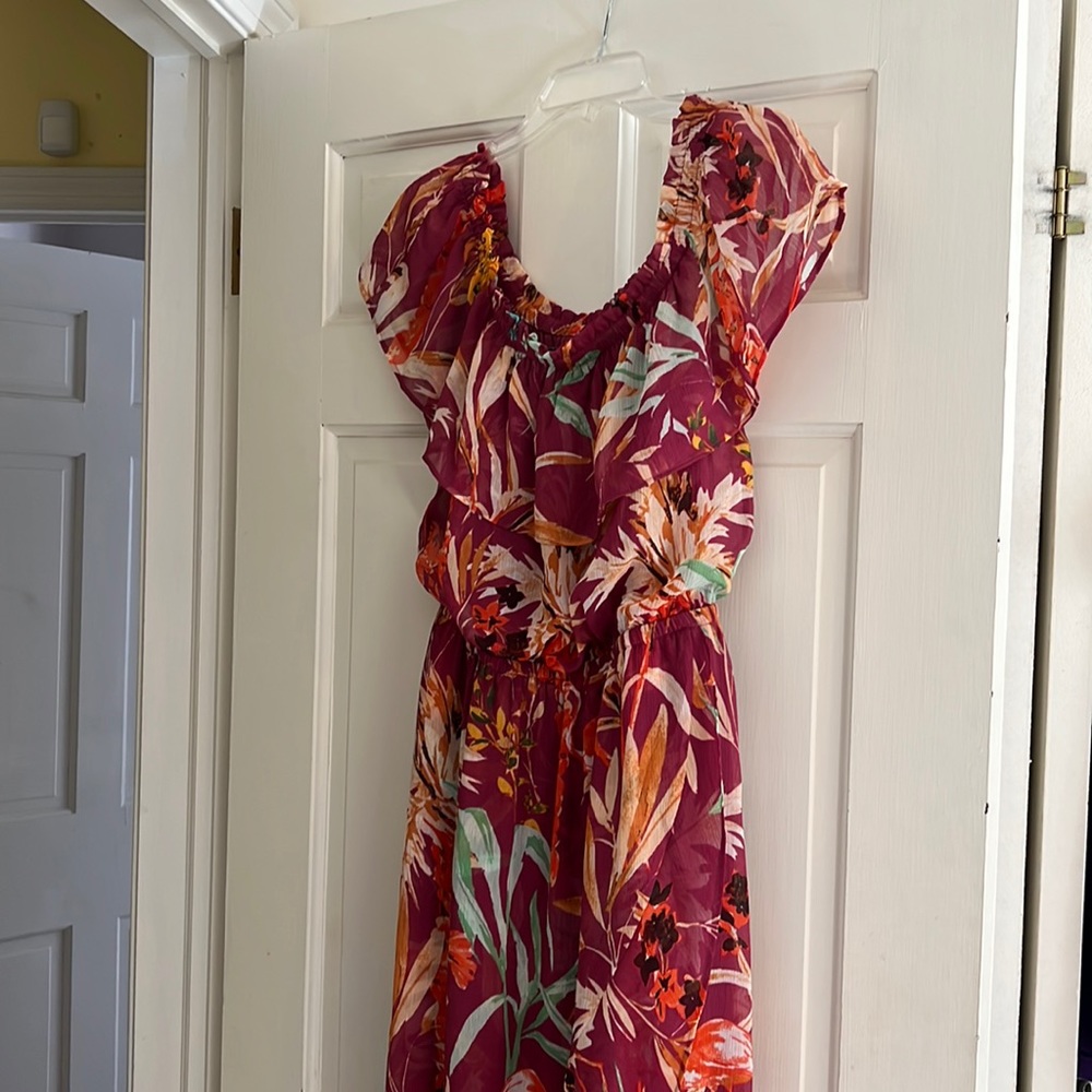 Express high low dress.